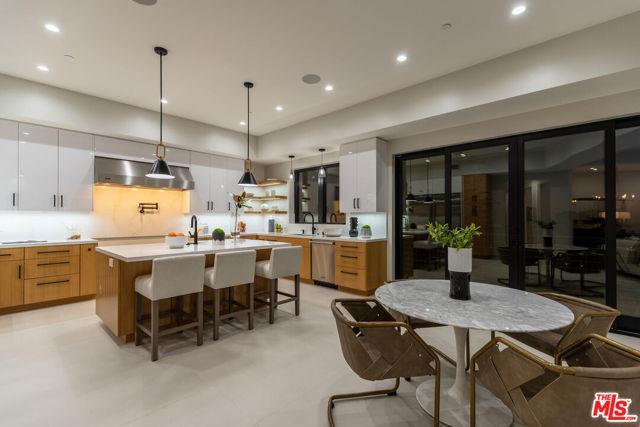 Photo - 286 Quadro Vecchio Dr