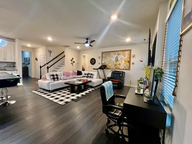 Photo - 1404 Reidhaven St