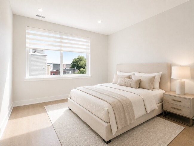 Photo - 723 N 35th St