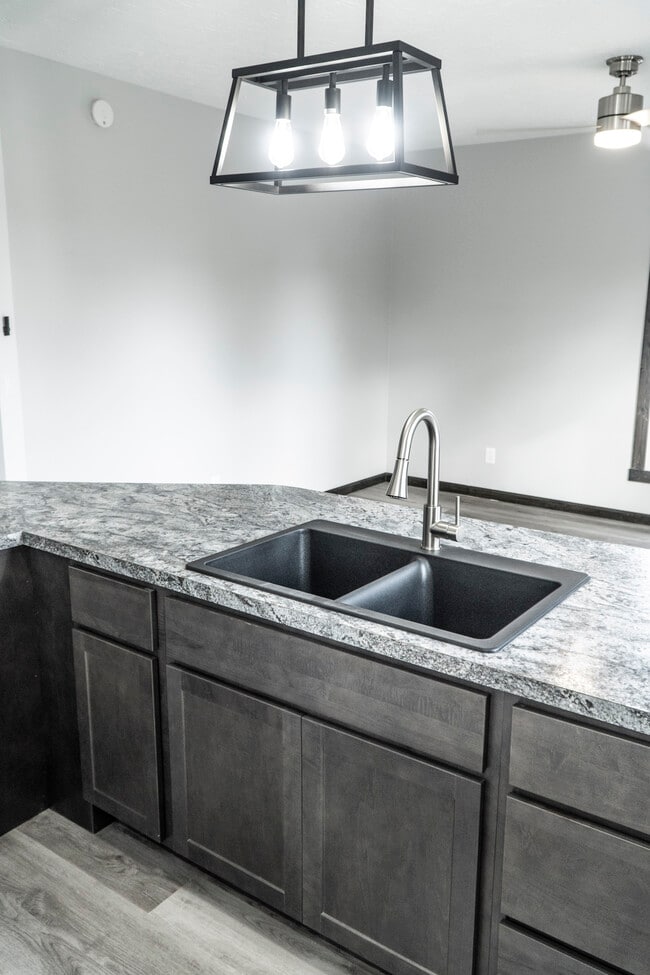 Photo - 401 S Washington St Unit 1