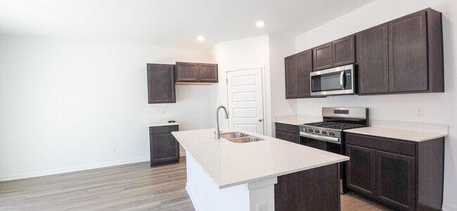 Photo - 4191 Viceroy St