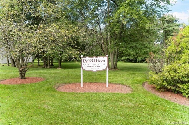 Building Photo - 33 Scarborough Ln Unit B