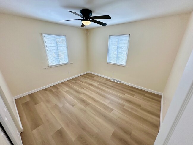 Photo - 1168 Tonawanda Ave Unit 1168