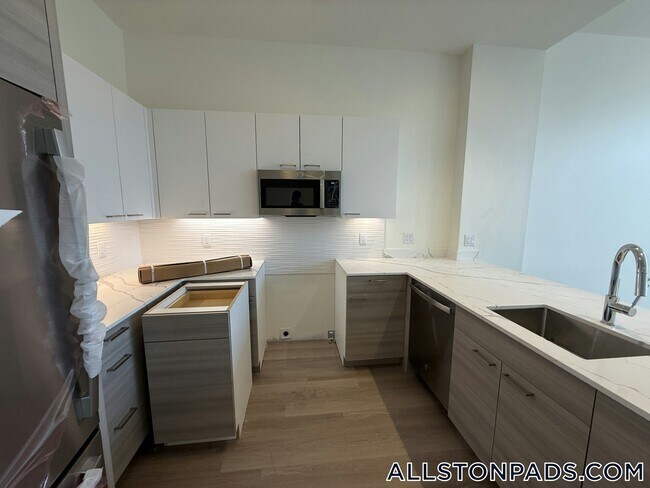 Photo - 1079 Commonwealth Ave Unidad 236