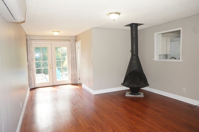 Photo - SW Portland 3 bedroom 2 bathroom Ranch
