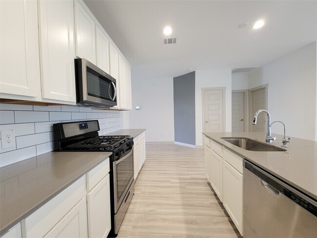 Photo - 7015 Halifax Harvest Ln