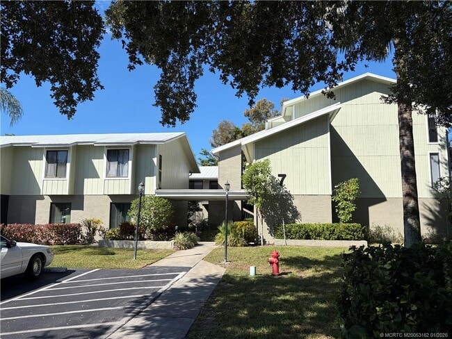 Photo - 800 NW Fork Rd Unit 10