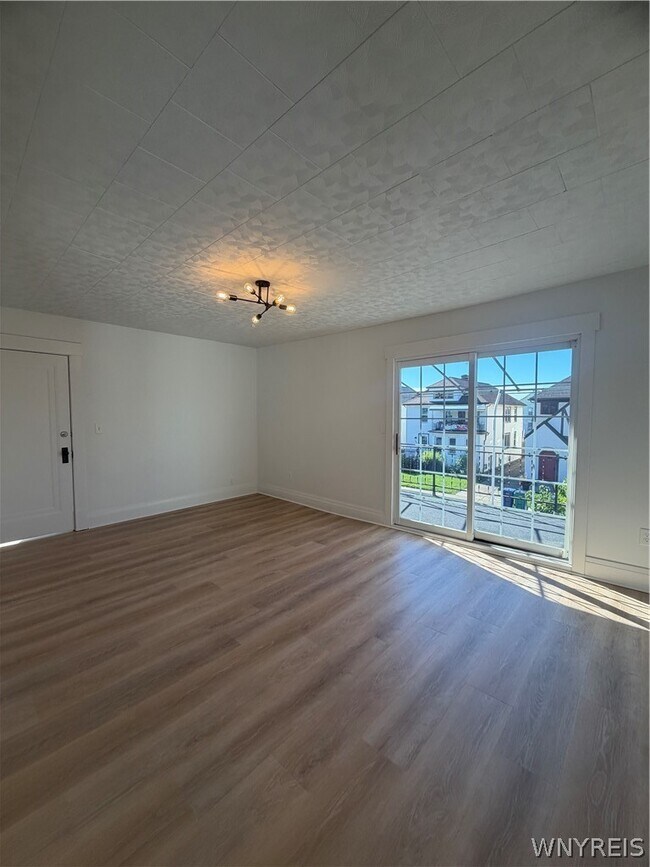 Photo - 292 Hartwell Rd