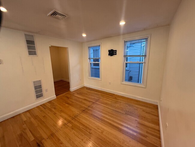 Photo - 12 Cheever Ct Unit 2