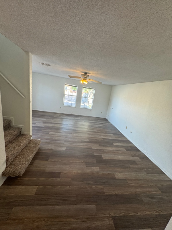 Photo - 1141 Ranger St