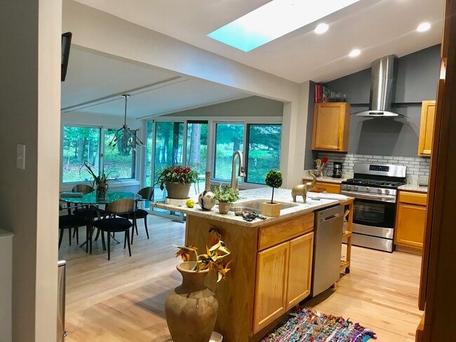 Photo - 11810 N Schwemer Ln