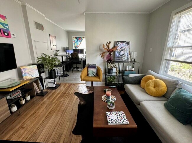Photo - 1165 Eggleston St SW