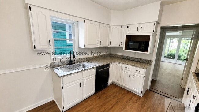 Spacious Home in Oak Park SW