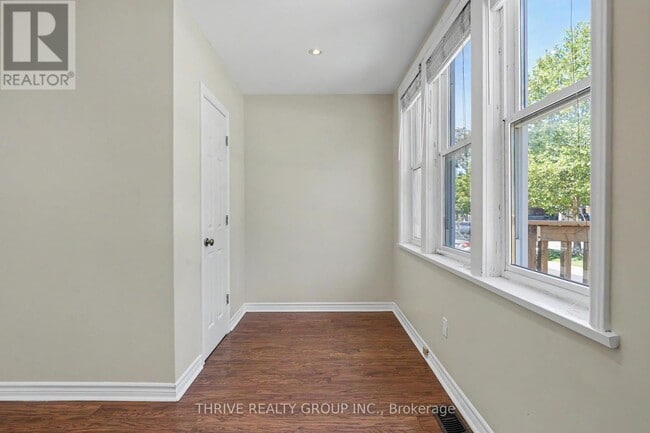 Photo - 303 Cheapside St