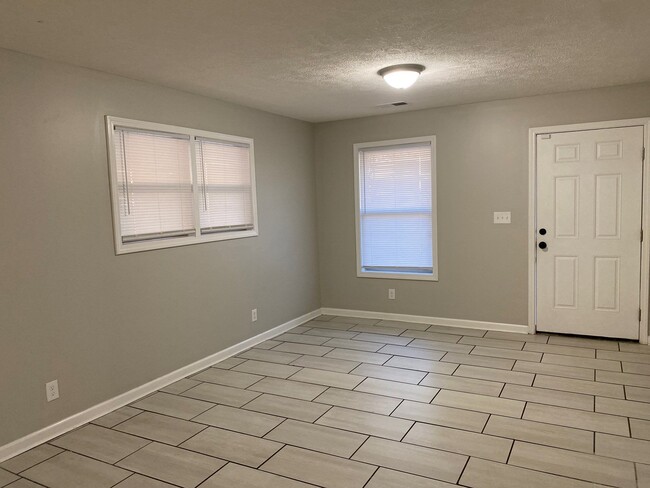 Photo - 77 Briarcliff Dr