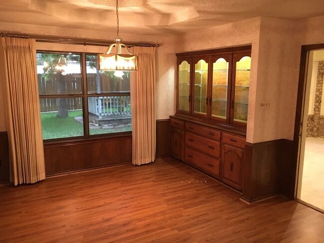 Photo - 3906 Double Oak Ln
