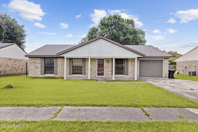 Building Photo - 209 Titan Dr Rental