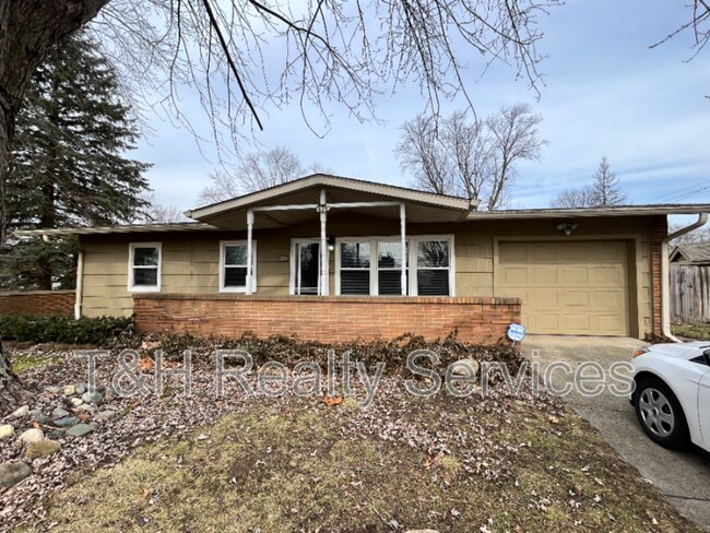 Building Photo - 608 Iroquois St