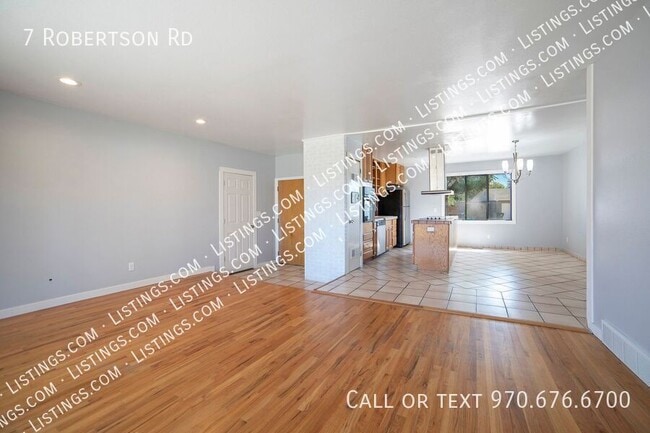 Photo - 7 Robertson Rd
