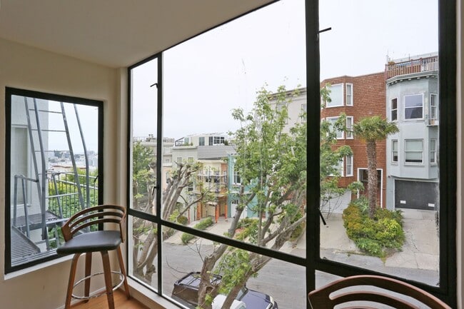 Photo - 439 Greenwich St Unit A