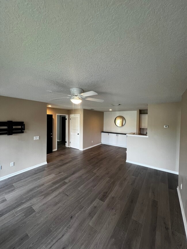 Photo - 10200 Belle Rive Blvd Unidad 72 Rental