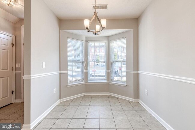 Photo - 747 Heather Stone Loop