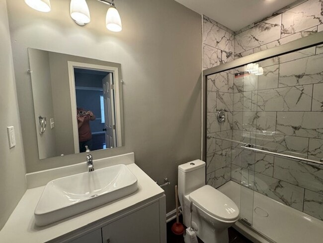 Photo - Gorgeous 3 Bedroom / 2 bath Loft in Downto...