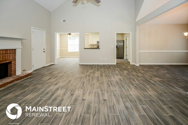 Photo - 1017 Crown River Pkwy