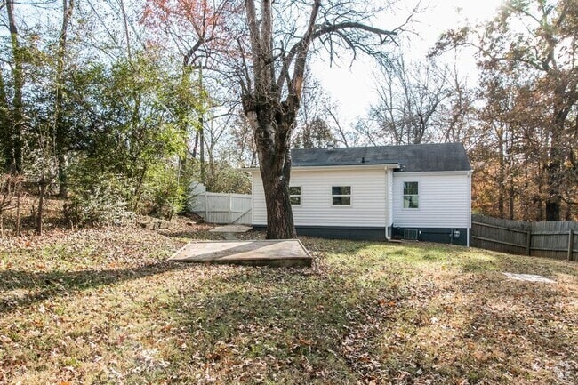 Building Photo - 713 Ridgecrest Dr Rental