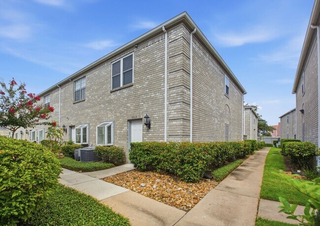 Photo - 7719 Cambridge St Unit #7719