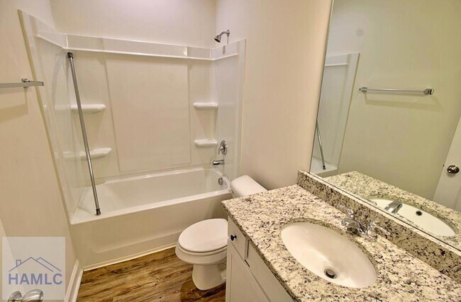 Photo - 805 Meloney Dr