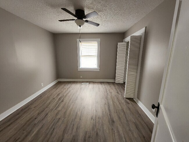 Photo - 2114 Buttermilk Rd