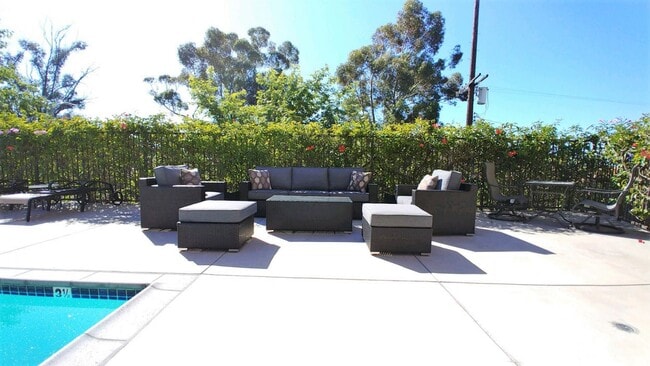 Almeria Townhomes