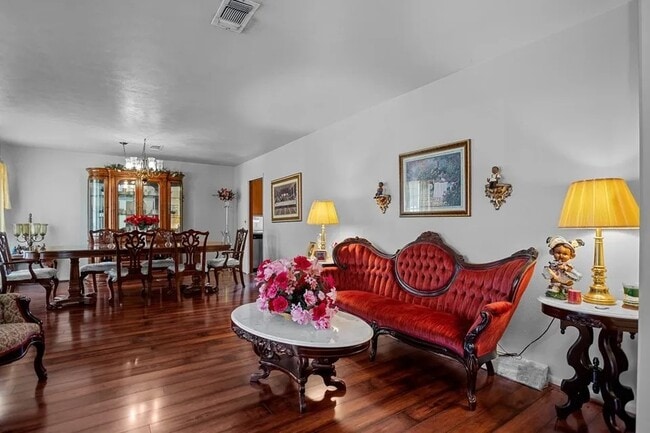 Photo - 1310 Spring Valley Dr
