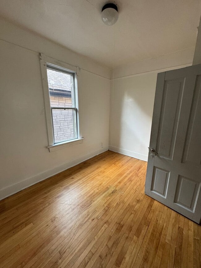 Photo - Burnham Unit 1