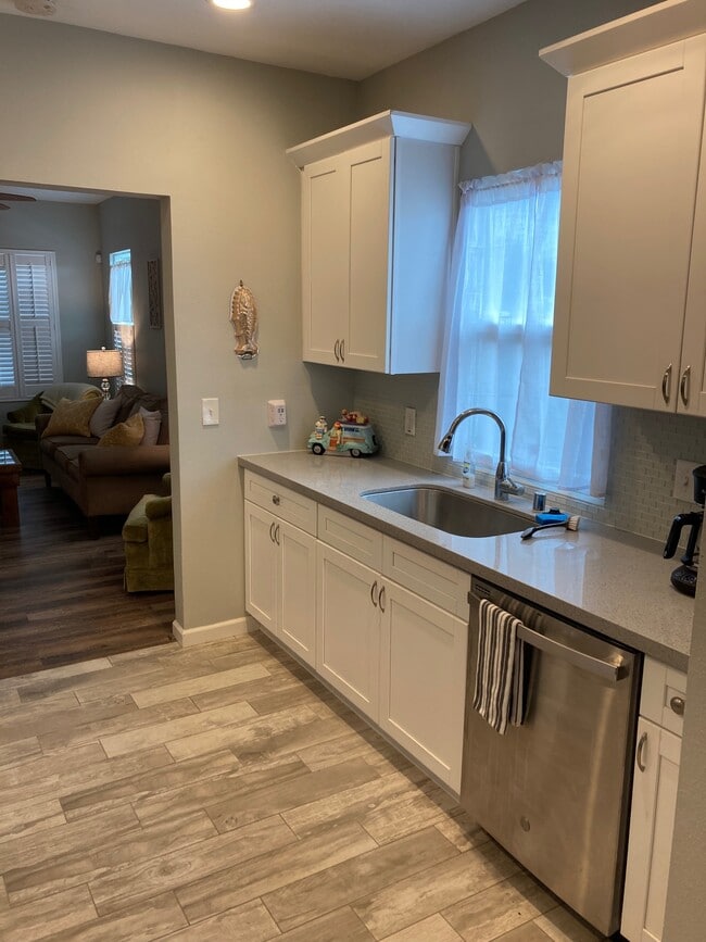 Cocina - 5008 Avenue O