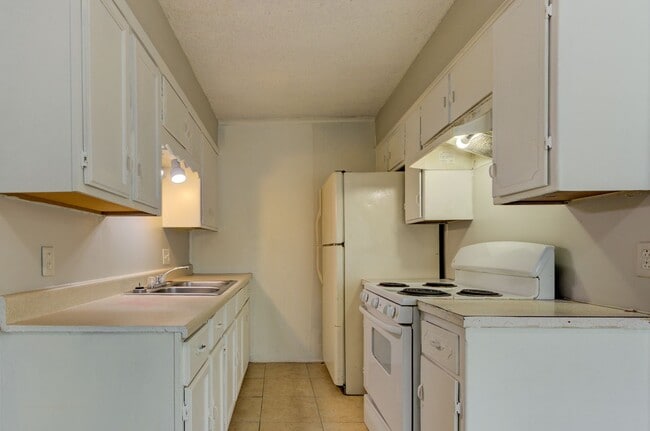 Photo - The View: 1 & 2 Bedroom Apartments with All Inclusive Utilities Option