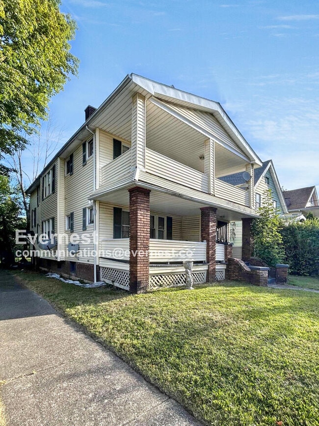 Photo - 12701 Benham Ave