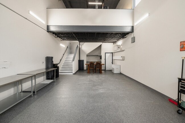 Building Photo - 1435 FM 1463 Unit B1