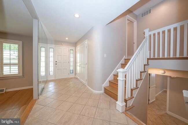 327 Strathmore Rd