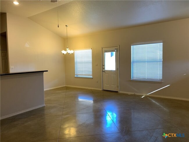 Photo - 235 Anne Louise Dr