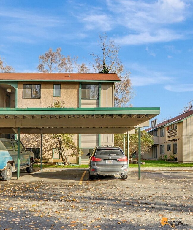 Photo - Top Floor End Unit Condo* Pet Friendly, Pr...