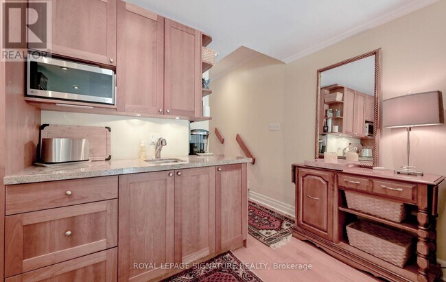 Photo - 641 Balliol St