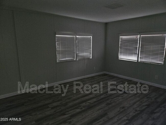 Photo - 720 S 97th Pl