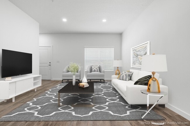 Photo - Woodland Place