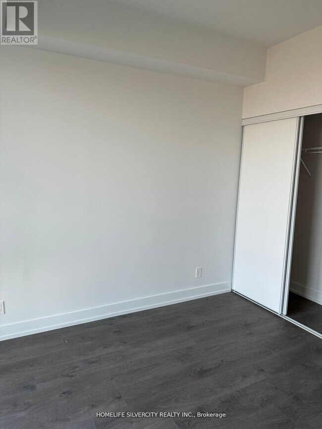 Photo - 225 Veterans Drive Unité 502