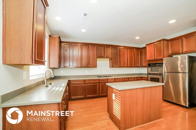 Photo - 6246 Waverly Ln