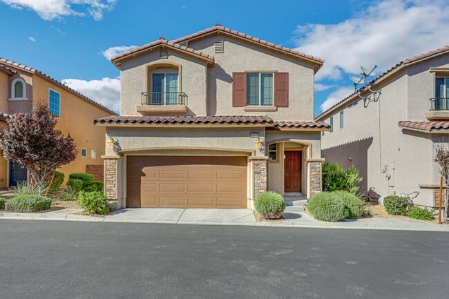 Building Photo - Beautiful 3 Bedroom home in Mountains Edge