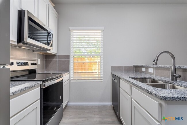 Photo - 404 Trefger St