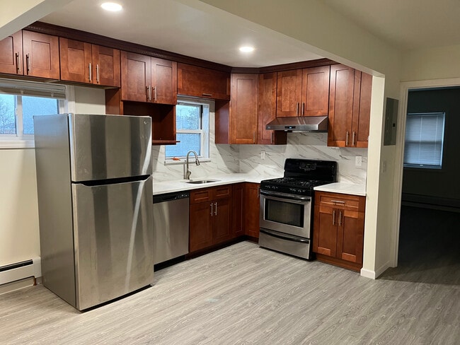 Building Photo - 7909 57th Ave Unit 3FL